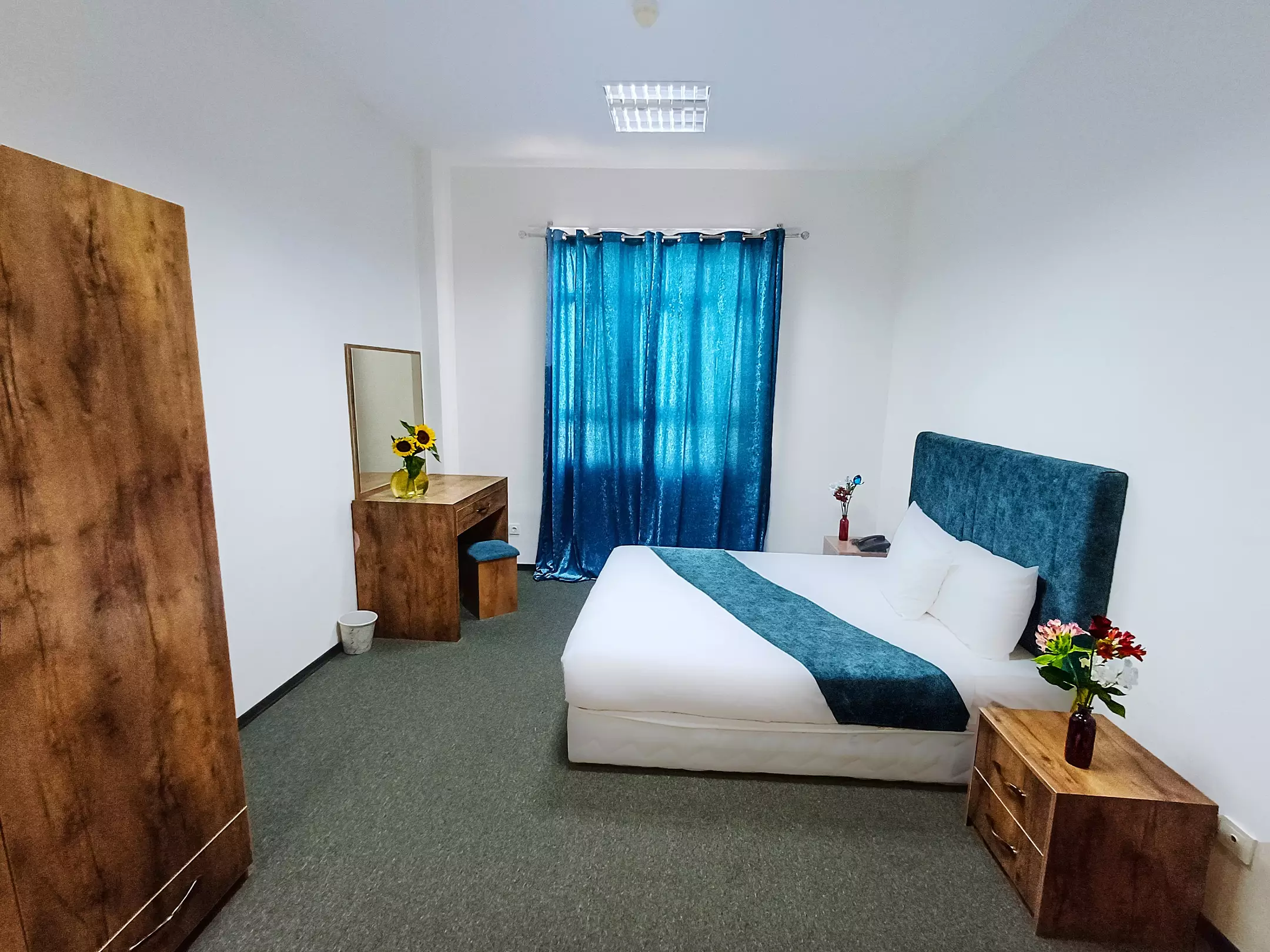 Alibaba https://cdn.alibaba.ir/ostorage/hotel-accommodation-images/6a686727acd371bfb1354c1c_2 نفره دبل.webp
